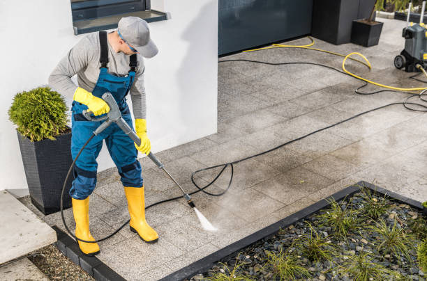 Best Garage Pressure Washing  in Nanuet, NY